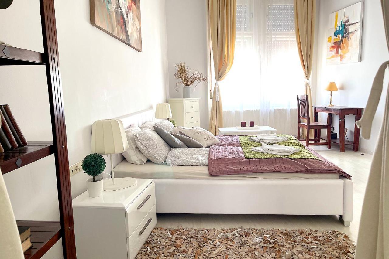 Elegant 125M2 Apartment In Center Of Budapest Eksteriør bilde