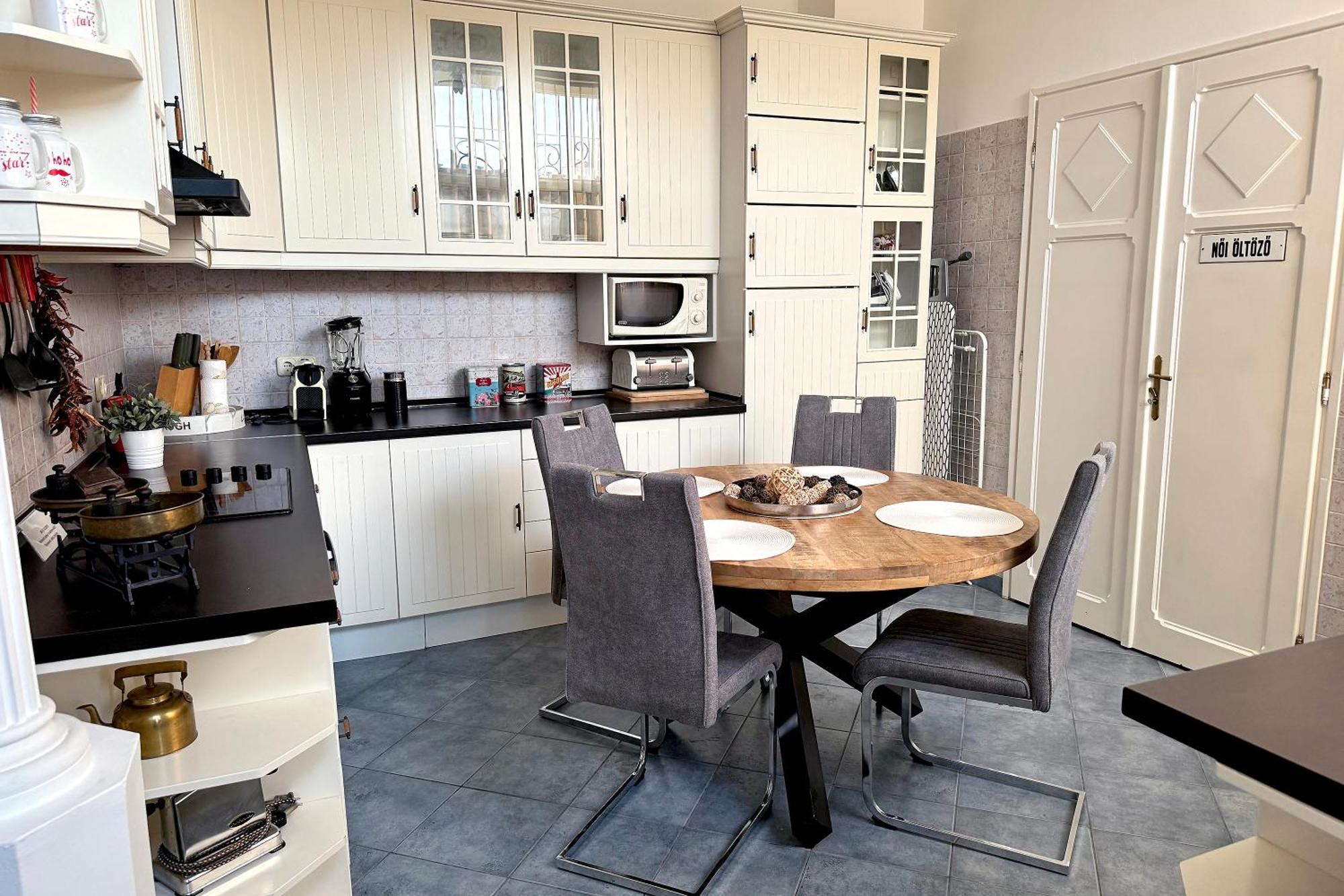 Elegant 125M2 Apartment In Center Of Budapest Eksteriør bilde
