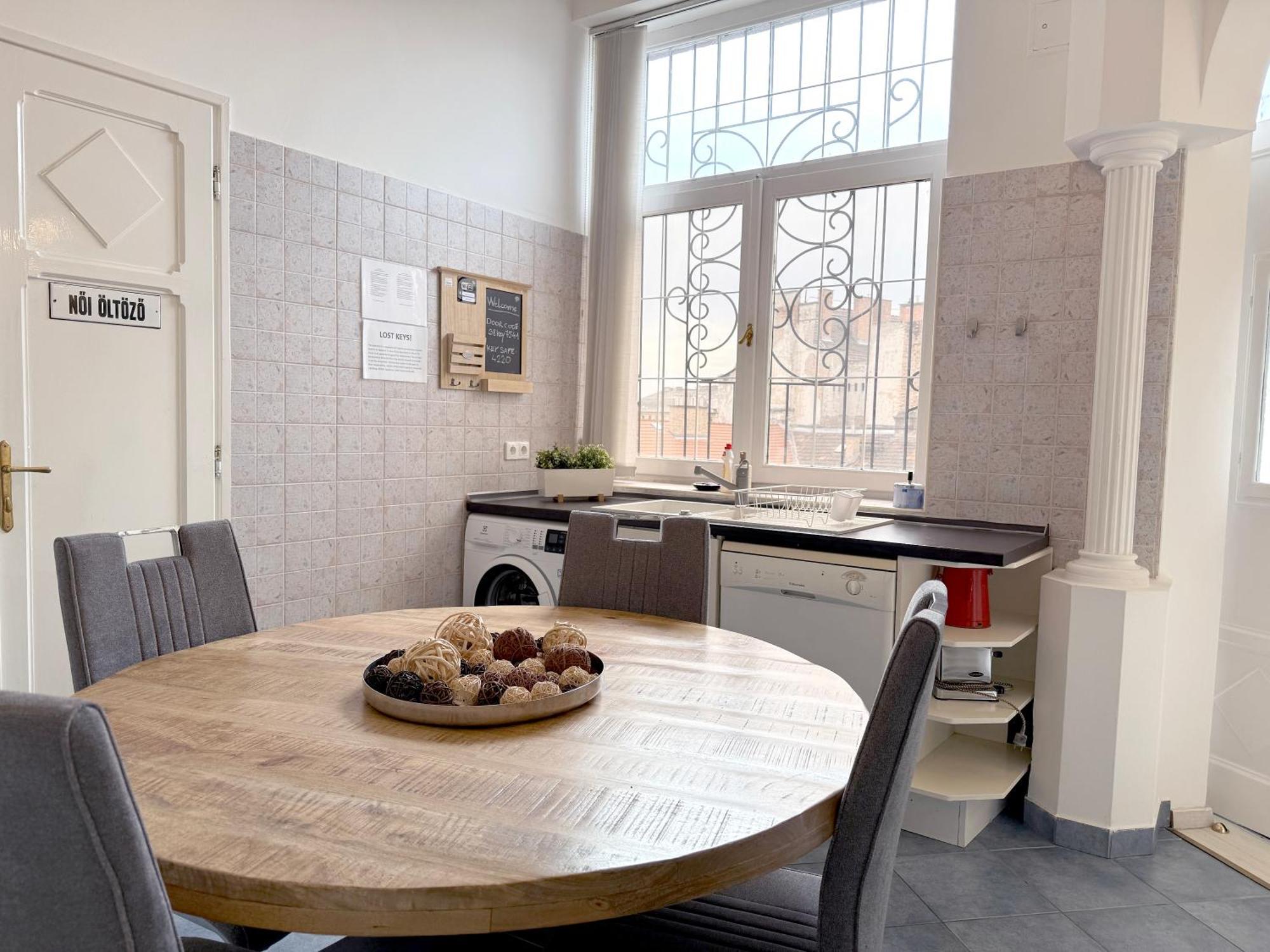Elegant 125M2 Apartment In Center Of Budapest Eksteriør bilde