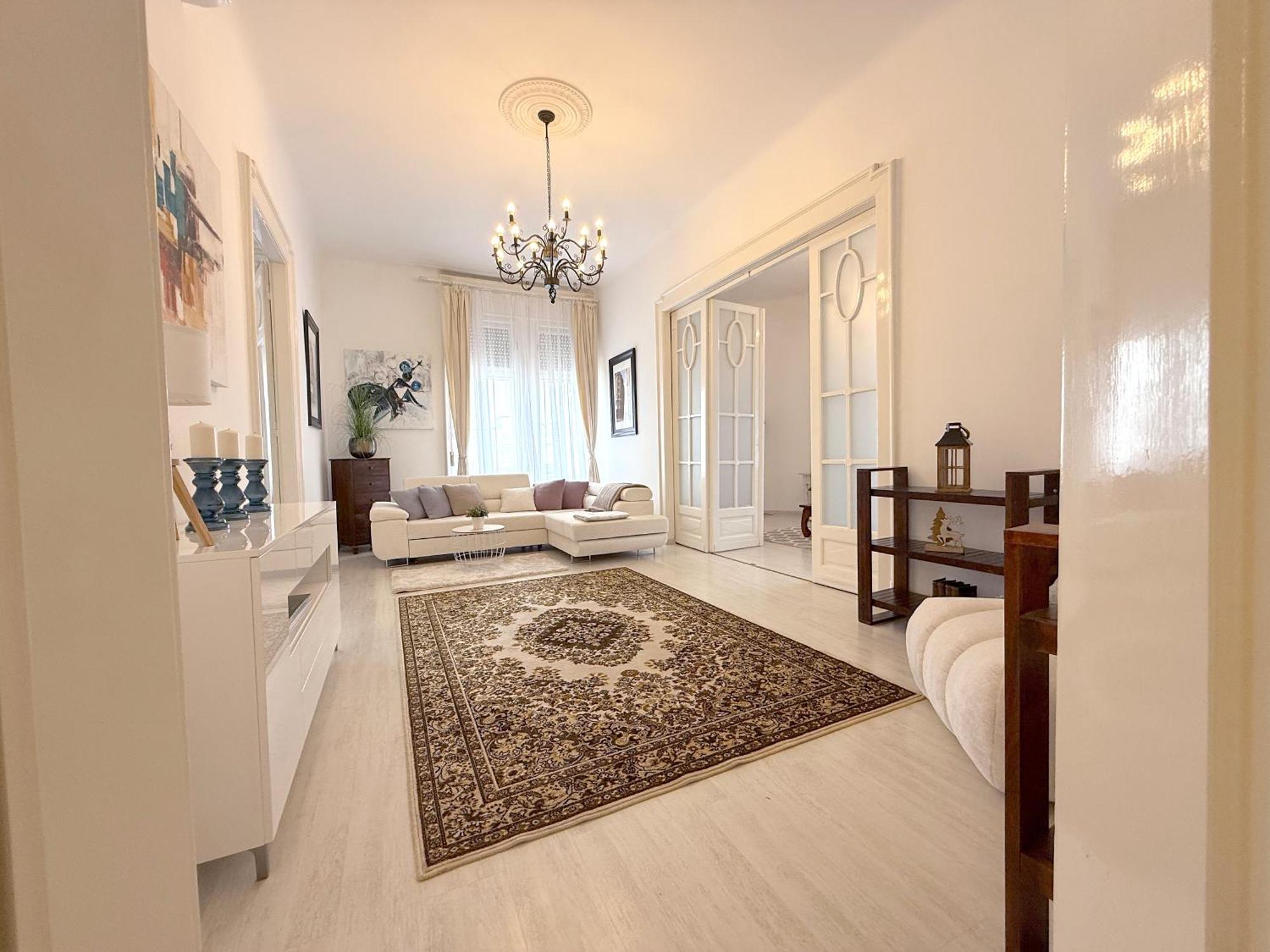 Elegant 125M2 Apartment In Center Of Budapest Eksteriør bilde
